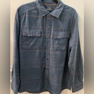 Beach & Barn Snap Button Up Long Sleeve Cotton Shirt Size Medium Light Flannel